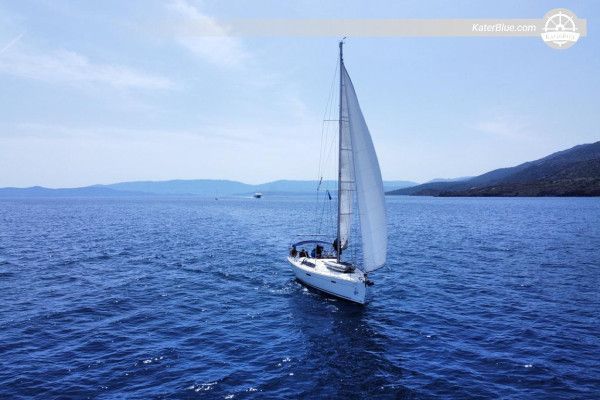 Beneteau Oceanis 46 (2011) Sailing Yacht for Sale – 14.09m, 4 Cabins, Located in Alimos, Greece
