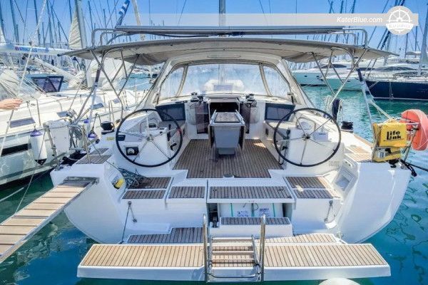 Beneteau Oceanis 45 (2013) Sailing Yacht for Sale – 13.8m, 4 Cabins, Located in Skiathos, Greece