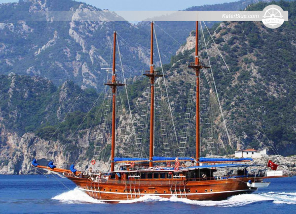 35m Gulet for Sale (2007) – 8 Cabins, Twin Volvo Engines, Charter-Ready, Lying Marmaris, Turkey