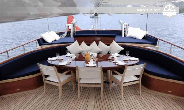 43m Custom Made Gulet for Sale (2006) – 5 Cabins, Twin Caterpillar Engines, Laminated Wood, Lying Bodrum