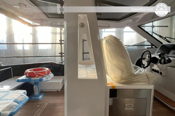 2024 Austin Parker IBIZA 44 – 45ft Walkaround, Triple 350s, Pisa, 2 Cabins