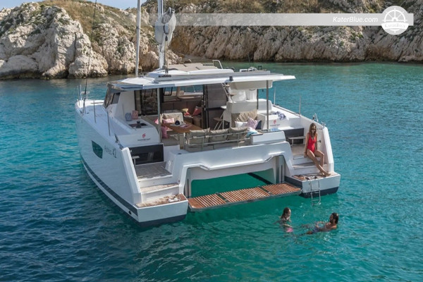Private Skippered 14-Day Athens to Santorini & Cyclades Grand Tour – Astrea 42 Maestro – Sounio, Kea, Kythnos, Syros, Mykonos, Delos, Paros, Ios, Sikinos, Thira, Folegandros, Kimolos, Sifnos, Serifos, Poros, Aegina