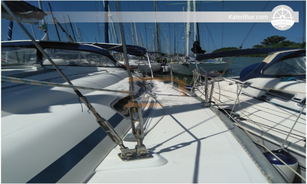 Bavaria 39 Cruiser (2007) for Sale – 11.93m Family Cruiser, 3 Cabins, Roma