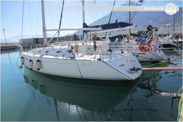 Bénéteau First 31.7 (2000) for Sale – 9.5m Cruiser-Racer, 2 Cabins, Sicily