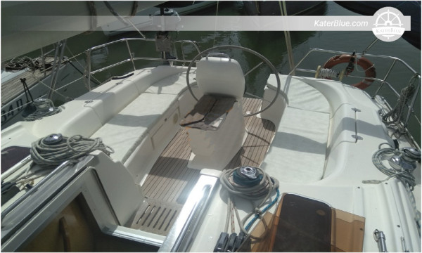 Bavaria 39 Cruiser (2007) for Sale – 11.93m Family Cruiser, 3 Cabins, Roma