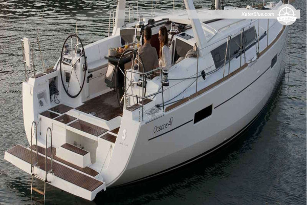 Crociera settimanale con skipper a bordo di un Oceanis 41 da Gaios: Sivota, Lefkada, Itaca (Vathy), Cefalonia (Fiskardo & Assos) e Corfù (Kassiopi)