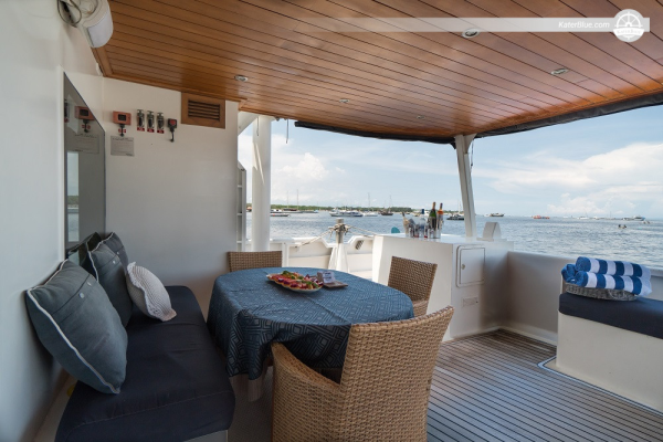 Fully catered Austral yacht charter Nusa-Penida Bali