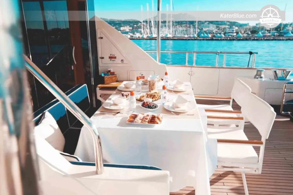 Guy Couach 3000 Fly 30m (2006, refit 2018), 4 Cabins – Cannes