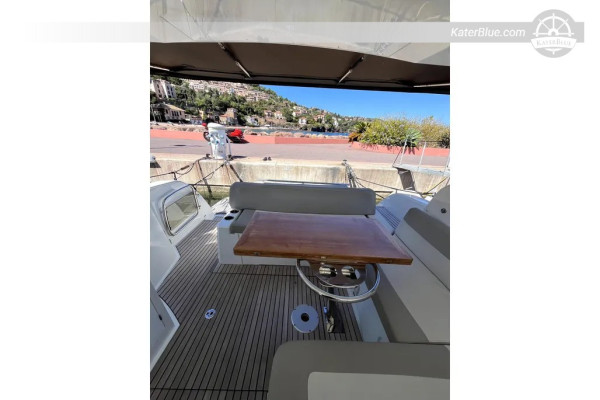Jeanneau Leader 36 (2015) for Sale — 11.62m Cruiser, Cannes