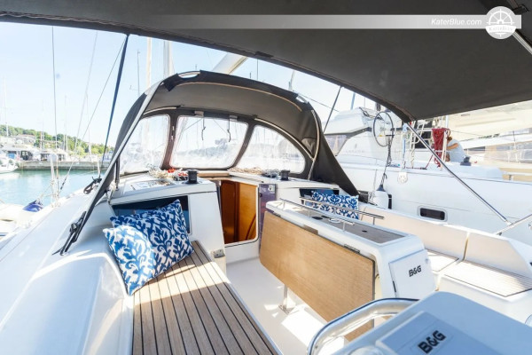 Klassiska höjdpunkter i Istrien och Kvarnerbukten – 7-nätters bareboatcharter ombord på Dufour 360 GL från Pula