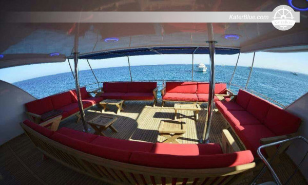 Escursione giornaliera Northern Gems – Barriera corallina di Dahab, Thistlegorm e Sha’ab Claudio da Hurghada Marina a bordo di Dive Pro (giornata intera, con equipaggio, snorkeling e immersioni)