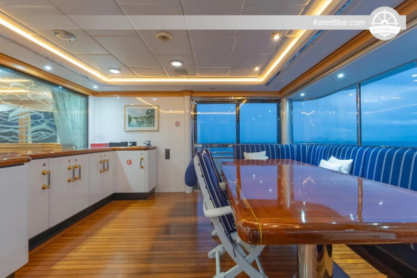 Alloy Yachts 115’ “Fortune Elephant” (1997) for Sale – Phuket
