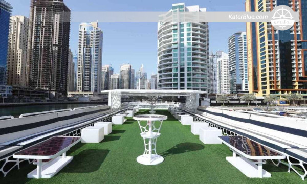 Crucero de 7 días por Jumeirah y Dubai Creek en un megayate de lujo de 155 pies desde Dubai Marina
