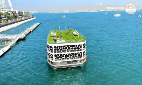 Dubai Marina'dan hareketle 200 fitlik Orchid süperyatıyla 7 günlük Jumeirah ve Dubai Creek turu.
