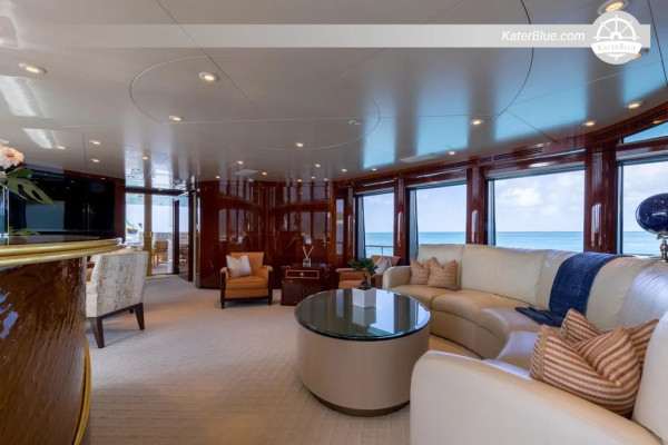 Motorna jahta „TOUCH“ tvrtke Louisbourg iz 2004. godine – 36,6 m, 4 kabine, Fort Lauderdale, Florida