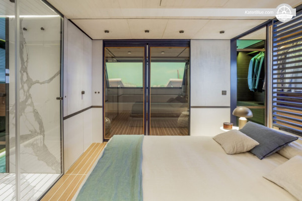 Evo Yachts V8 2025 Motoryacht zu verkaufen – 24 m, 4+2 Kabinen – Neapel, Italien
