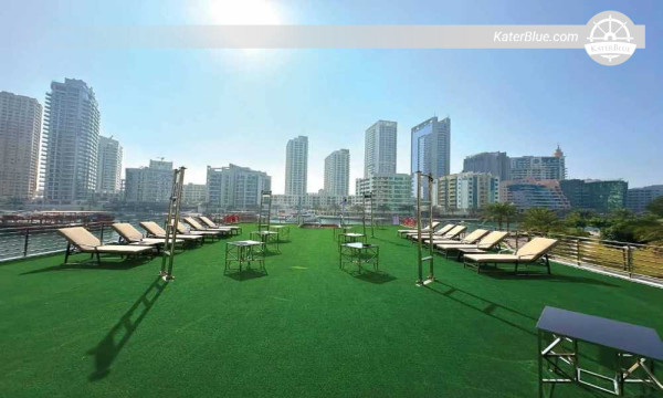 Dubai Marina'dan hareketle 200 fitlik Orchid süperyatıyla 7 günlük Jumeirah ve Dubai Creek turu.