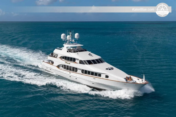 Motorna jahta „TOUCH“ tvrtke Louisbourg iz 2004. godine – 36,6 m, 4 kabine, Fort Lauderdale, Florida