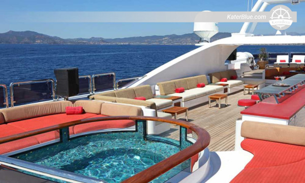 Benetti 164 Weekly Yacht Charter – East Coast Adventure, Jumeirah Beach, Dibba, Snoopy Island, Fujairah, Khor Fakkan, Kalba & Musandam Fjords