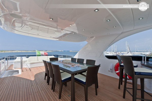 Maiora 35,25 m Motoryacht, Baujahr 2010, zu verkaufen – Refit 2024 – 4 Gästekabinen – Toskana, Italien