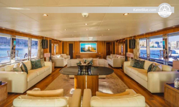Skippered Weekly Charter on Sunseeker 131 ft – Dubai Skyline & Offshore Island Relaxation – Dubai Marina to Atlantis, The World Islands, Abu Dhabi Coast, Sir Bani Yas, Yas Island & Dubai Offshore Islands