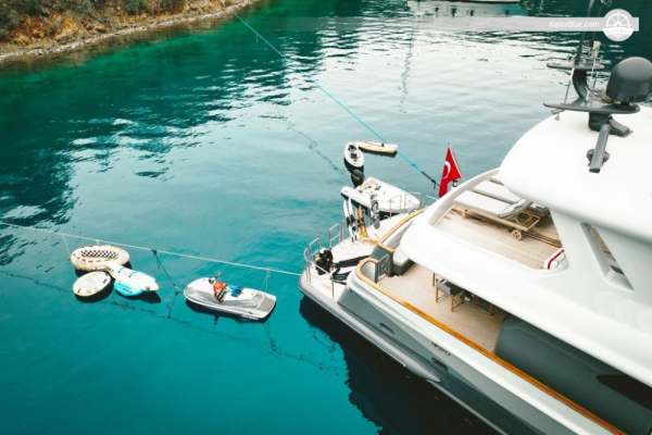 Charter settimanale con skipper Enchanted Waters Gocek, Turchia