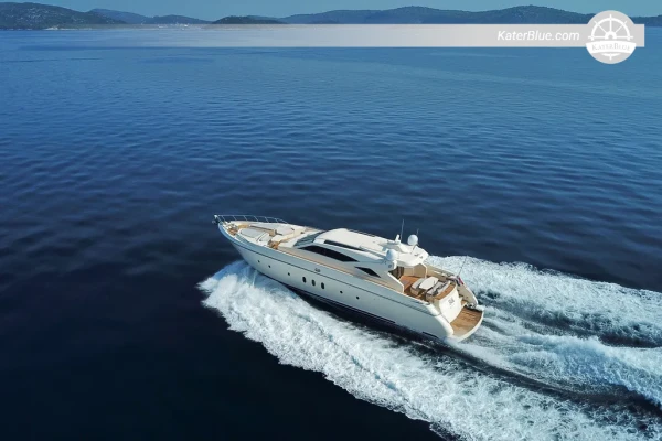 ラグーン52Fセーリングカタマラン 2021年式 – 全長15.85m、専用バスルーム付きキャビン4室＋クルー用 – アテネ
