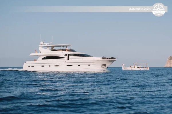 2011 Horizon CC105 Explorer Yacht for Sale – 32.2m Full-Displacement Expedition Motor Yacht, 5 Cabins, Taiwan