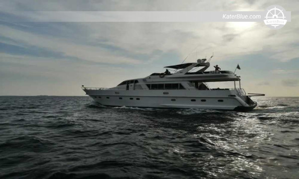 Cranchi Zaffiro Pelican 32 2007 للبيع في إمبوريابرافا، إسبانيا - طراد 9.21 م، 2 كابينة، توأم فولفو ديزل 450 حصان