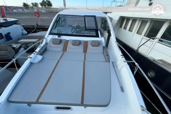 Ladenstein L72 2004 for Sale in Antibes, France – 21.85m Cruiser, 4 Cabins, MAN 1100hp, Flybridge Jacuzzi