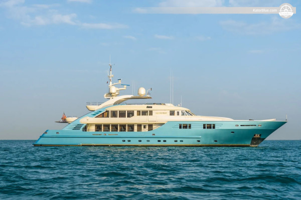 Iate de luxo ISA Yachts 47,5m reformado em 2007/2022 à venda em Dubai