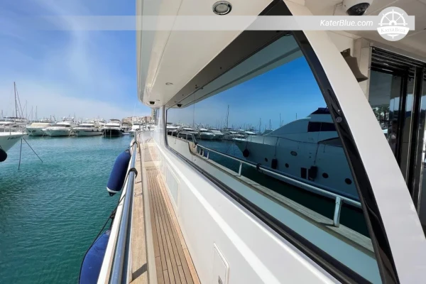 2002 Mangusta 80 Open High-Performance Motor Yacht for Sale – 25.07m, 3 Cabins, 42-Knot Open Yacht, Valencia, Spain