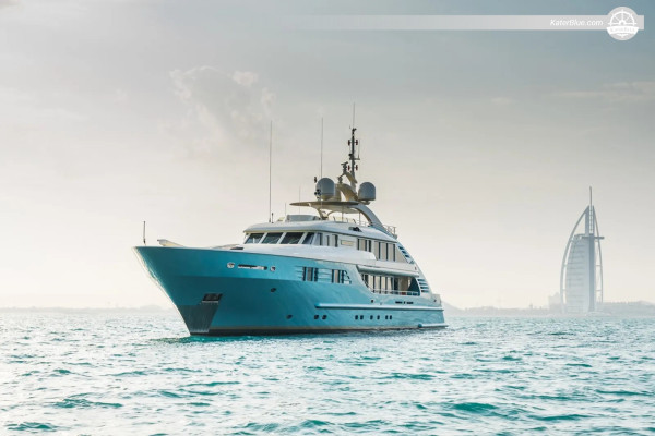 Iate de luxo ISA Yachts 47,5m reformado em 2007/2022 à venda em Dubai