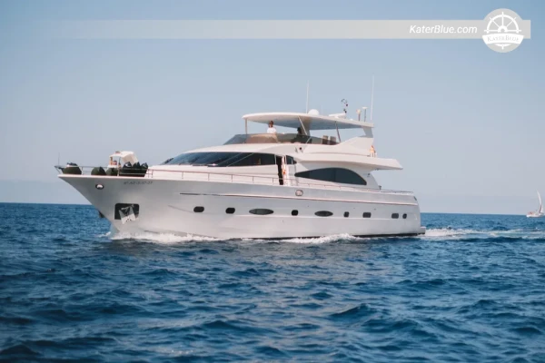 2011 Horizon CC105 Explorer Yacht for Sale – 32.2m Full-Displacement Expedition Motor Yacht, 5 Cabins, Taiwan