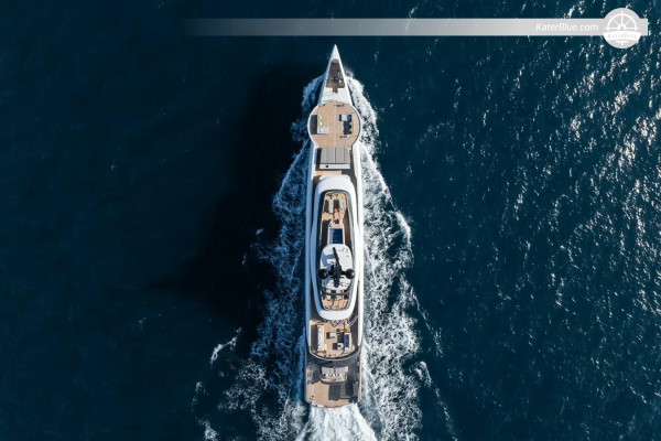 2017 Greenline 48 Fly Hybrid Motor Yacht for Sale – 14.37m Eco-Hybrid Flybridge Yacht, 3 Cabins, Croatia
