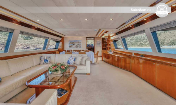 Ancient Wonders & Island Charm – Ferretti 830 Fly Weekly Crewed Charter from Athens