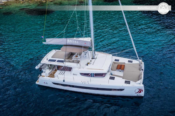 Týdenní charterový katamarán Bareboat Bali 4.6 – Alimos Marina Atény – Kyklady Ikony Kythnos Paros Mykonos Syros Kea Sounio – 7 nocí