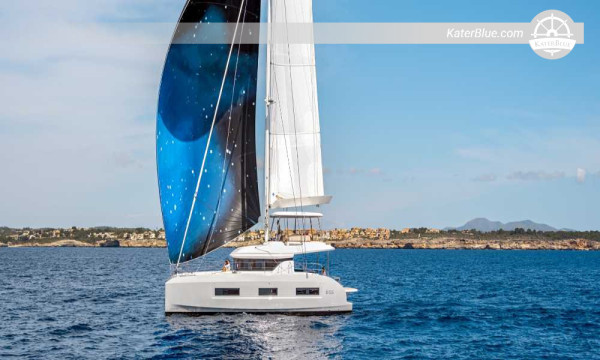 Quiet Islands & Hidden Coves Weekly Skippered Charter