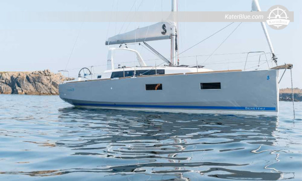 Location de Beneteau Oceanis 38 sans équipage au départ de la marina de Lefkas – Route de la mer Ionienne via Paxos et Antipaxos