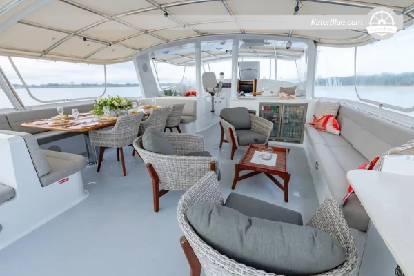 1983 Lloyds Ships 115 Superyacht en aluminium de 35 m, conçu par Benetti, héliporté, AMSA 1E/2C – Sanctuary Cove, Queensland