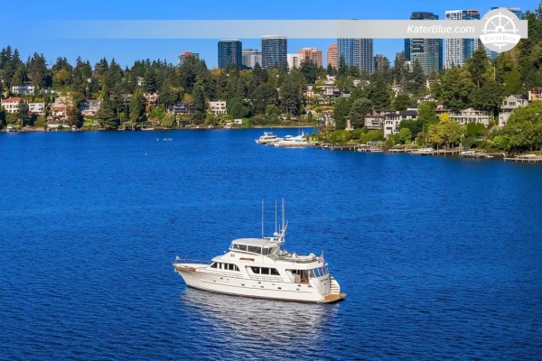 2001 Rayburn Flush Deck Motor Yacht for Sale – 23.16m – Bellevue USA