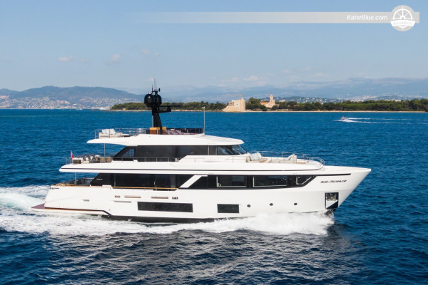 Custom Line 2021 – Yacht for Sale – 28m Luxury Yacht, 5 Guest Cabins – Dubai, United Arab Emirates