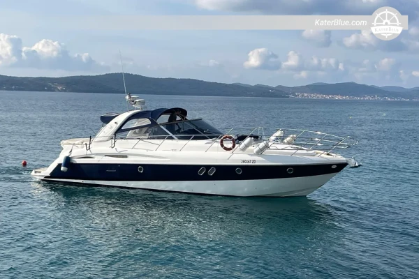 2005 年 Cranchi Mediterranee 47 出售 – 14.3m 高性能巡洋舰，2 间客舱，沃尔沃遍达 D9 – 克罗地亚扎达尔