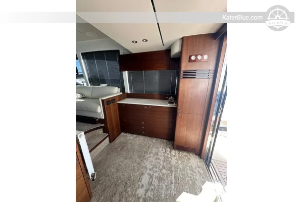 Iate Princess F50 (2020) com Flybridge à Venda – 15,54m – Seakeeper – IPS – 3 Cabines – Zadar, Croácia