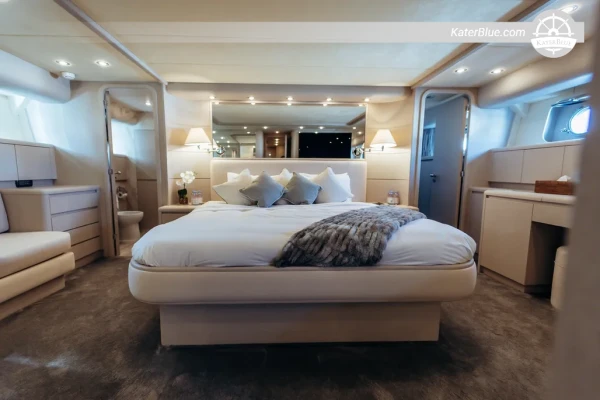 2004 Falcon 86 26.10m Flybridge Motor Yacht, 2024 Refit, 4 Cabins – Dubai UAE