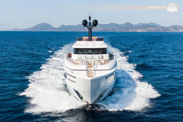 Custom Line 2021 – Yacht for Sale – 28m Luxury Yacht, 5 Guest Cabins – Dubai, United Arab Emirates