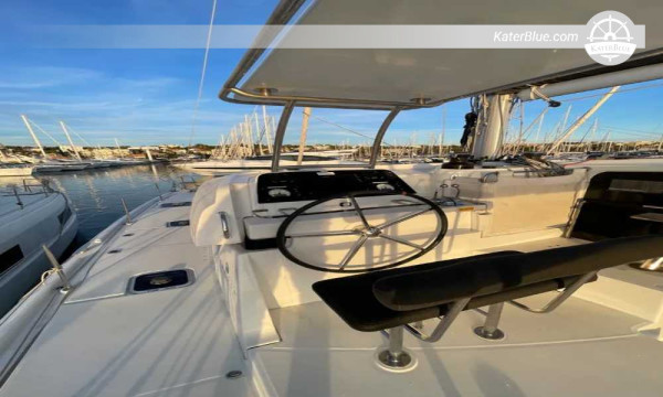 Lagoon 42 Bareboat Week - Saint-Tropez ke Porquerolles, Port-Cros & Toulon