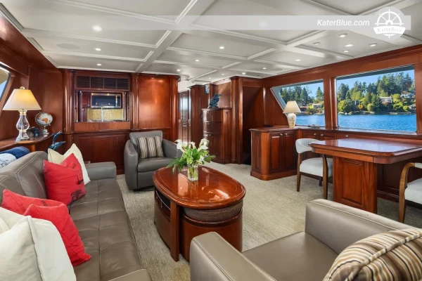 2001 Rayburn Flush Deck Motor Yacht for Sale – 23.16m – Bellevue USA
