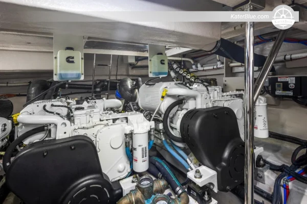 2017 Sea Ray L590 17.93m, 3 Cabins, Triple Cummins QSC 1,776HP, 30kt Max – For Sale in Seattle (US Flag)