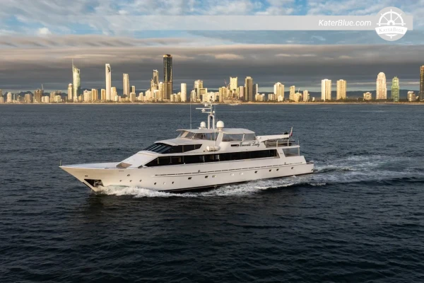 1983 Lloyds Ships 115 Superyacht en aluminium de 35 m, conçu par Benetti, héliporté, AMSA 1E/2C – Sanctuary Cove, Queensland